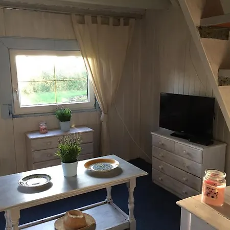 Nad Jeziorem Otalzyno * Pomieczyno