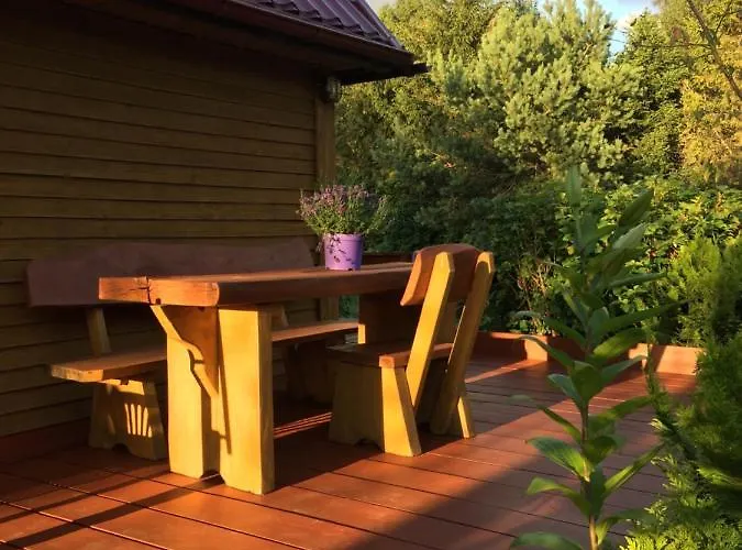 Nad Jeziorem Otalzyno Деревянный коттедж Pomieczyno