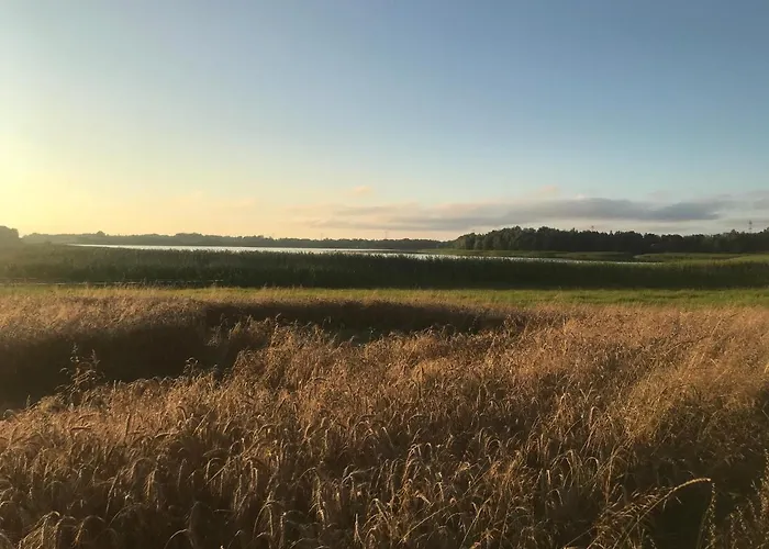 Nad Jeziorem Otalzyno * Pomieczyno