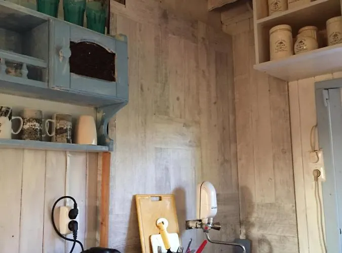 Nad Jeziorem Otalzyno Pomieczyno