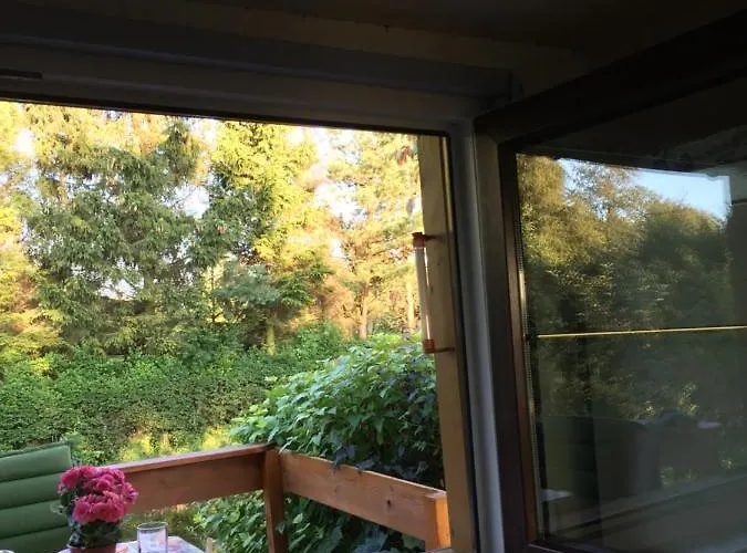 Nad Jeziorem Otalzyno Pomieczyno