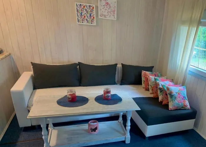 Nad Jeziorem Otalzyno * Pomieczyno